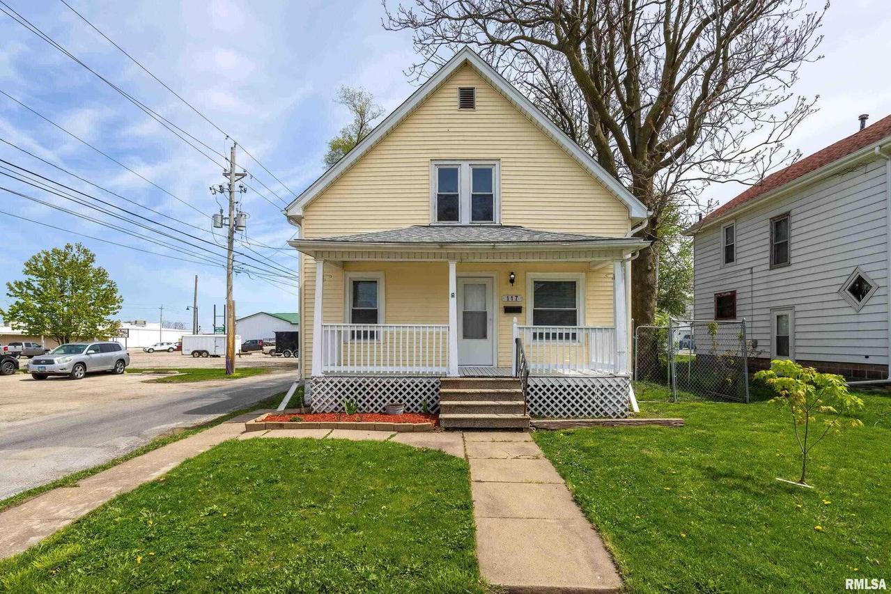 117 12th St., Silvis, IL 61282