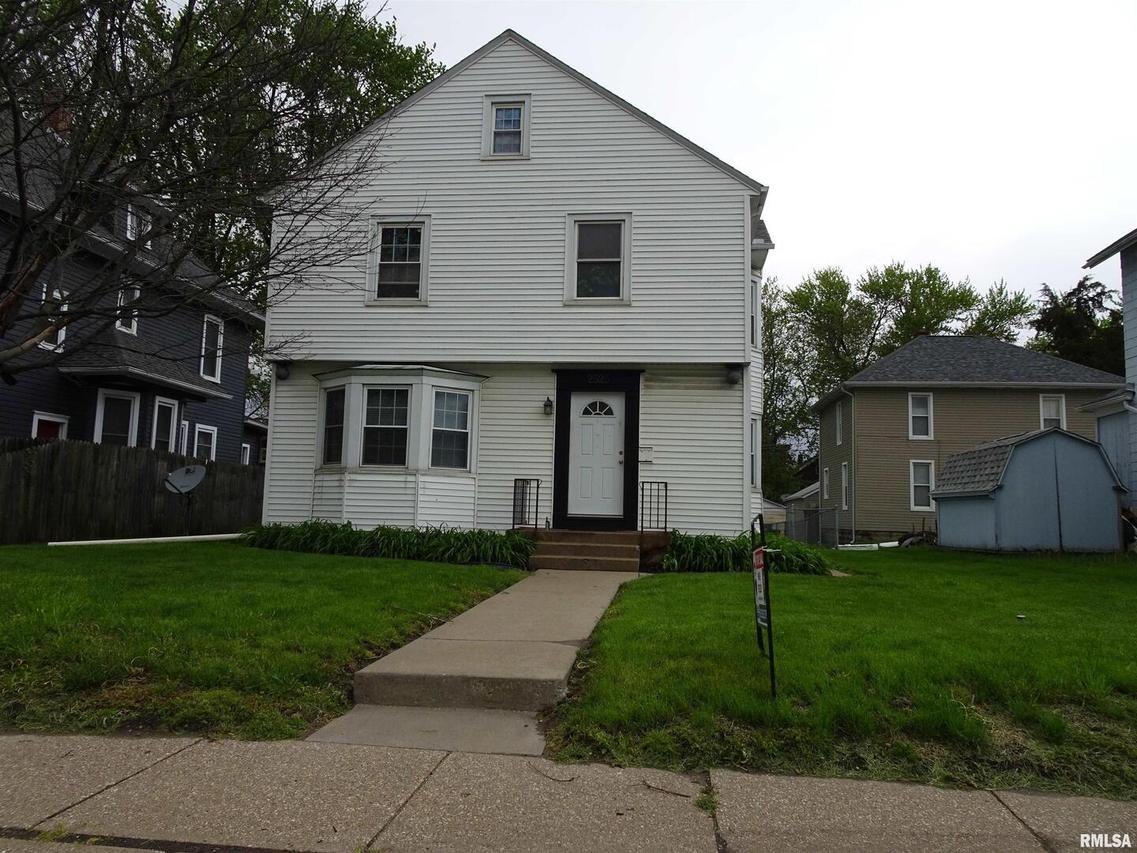 2525 6th Ave., Moline, IL 61265