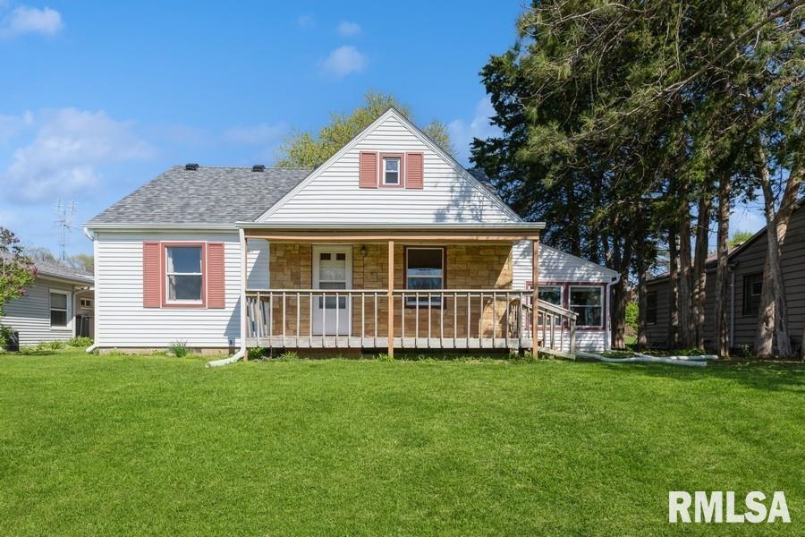 3237 12th St., Rock Island, IL 61201