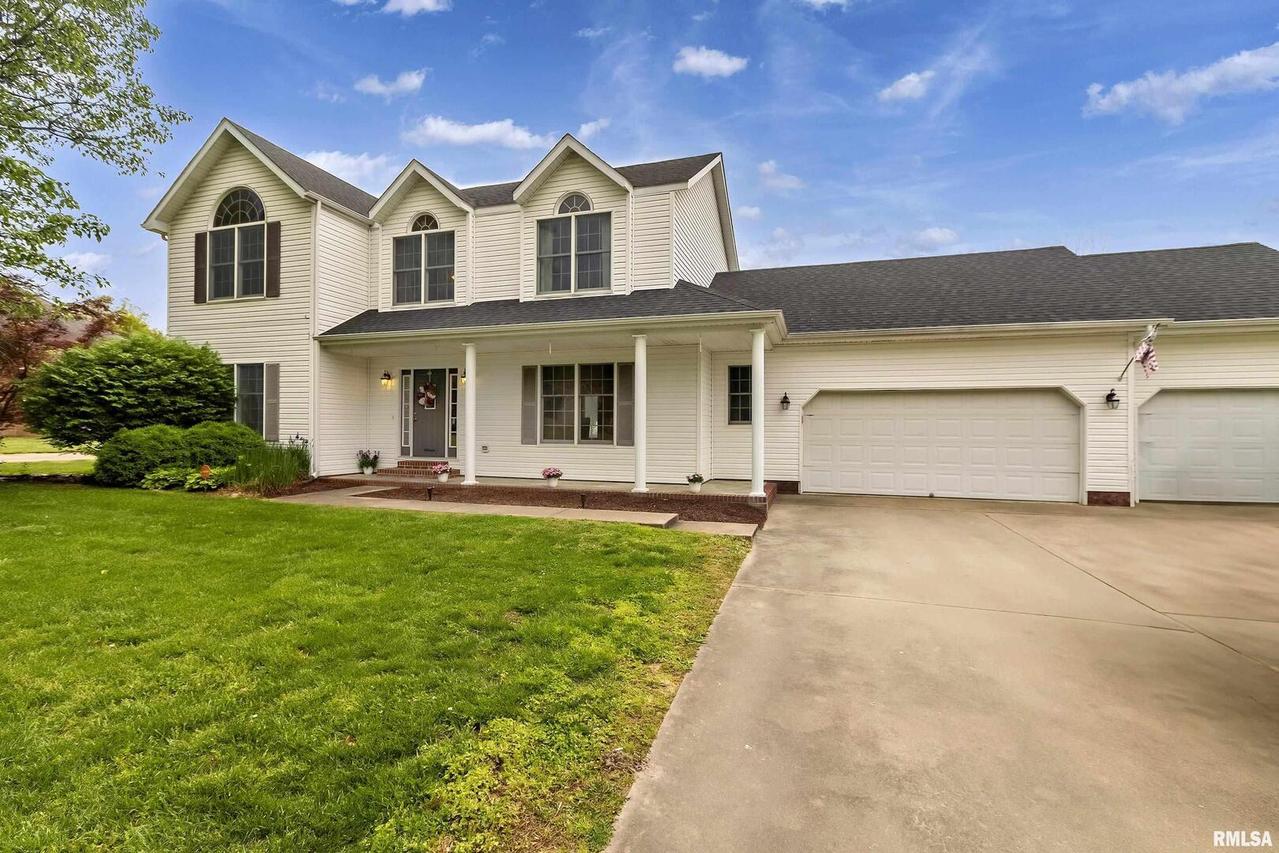 109 Lyndsey Ln., Carterville, IL 62918