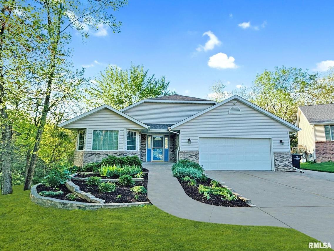 1448 98th Avenue Ct., Rock Island, IL 61201