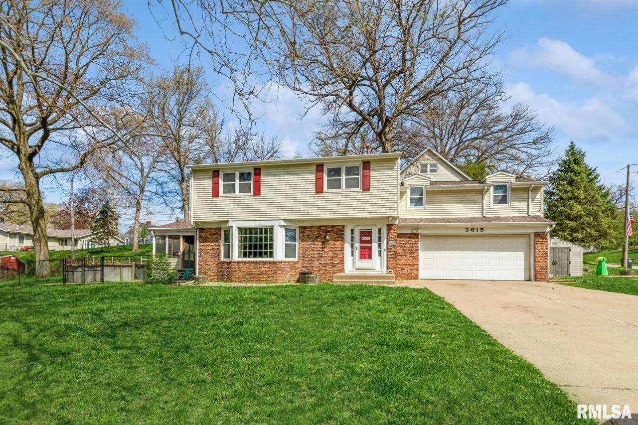3615 10th Ave., Moline, IL 61265