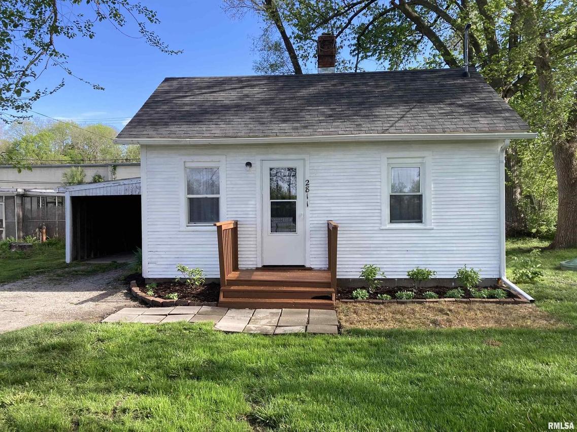 2811 47th Ave., Rock Island, IL 61201