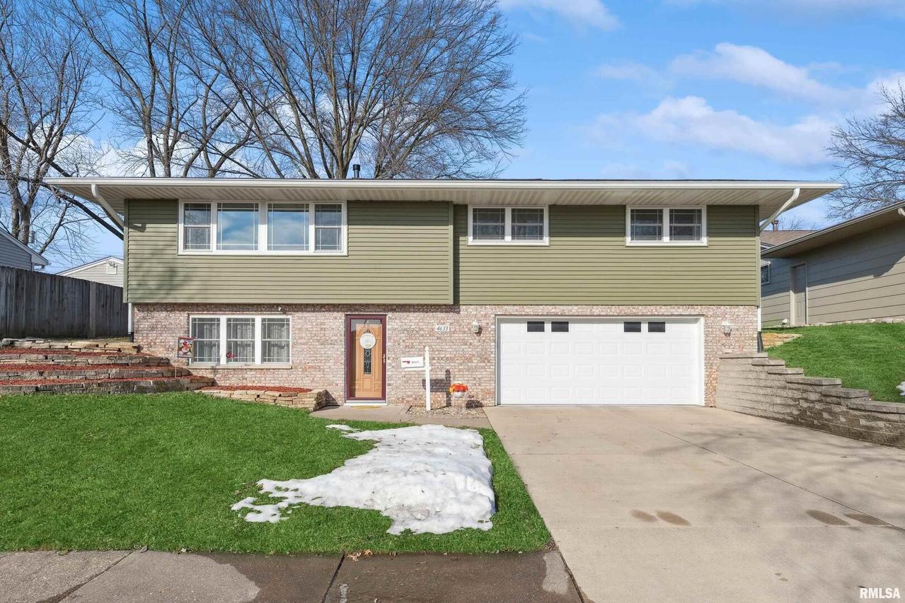 4633 11th Ave. #D, Moline, IL 61265