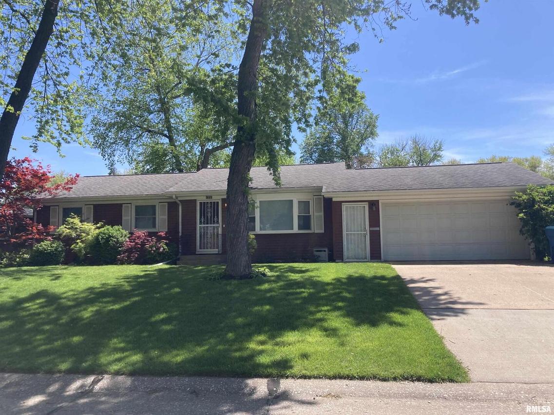 522 38th Ave., East Moline, IL 61244