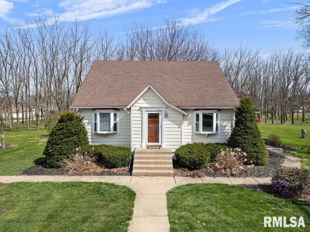 111 N West St., Annawan, IL