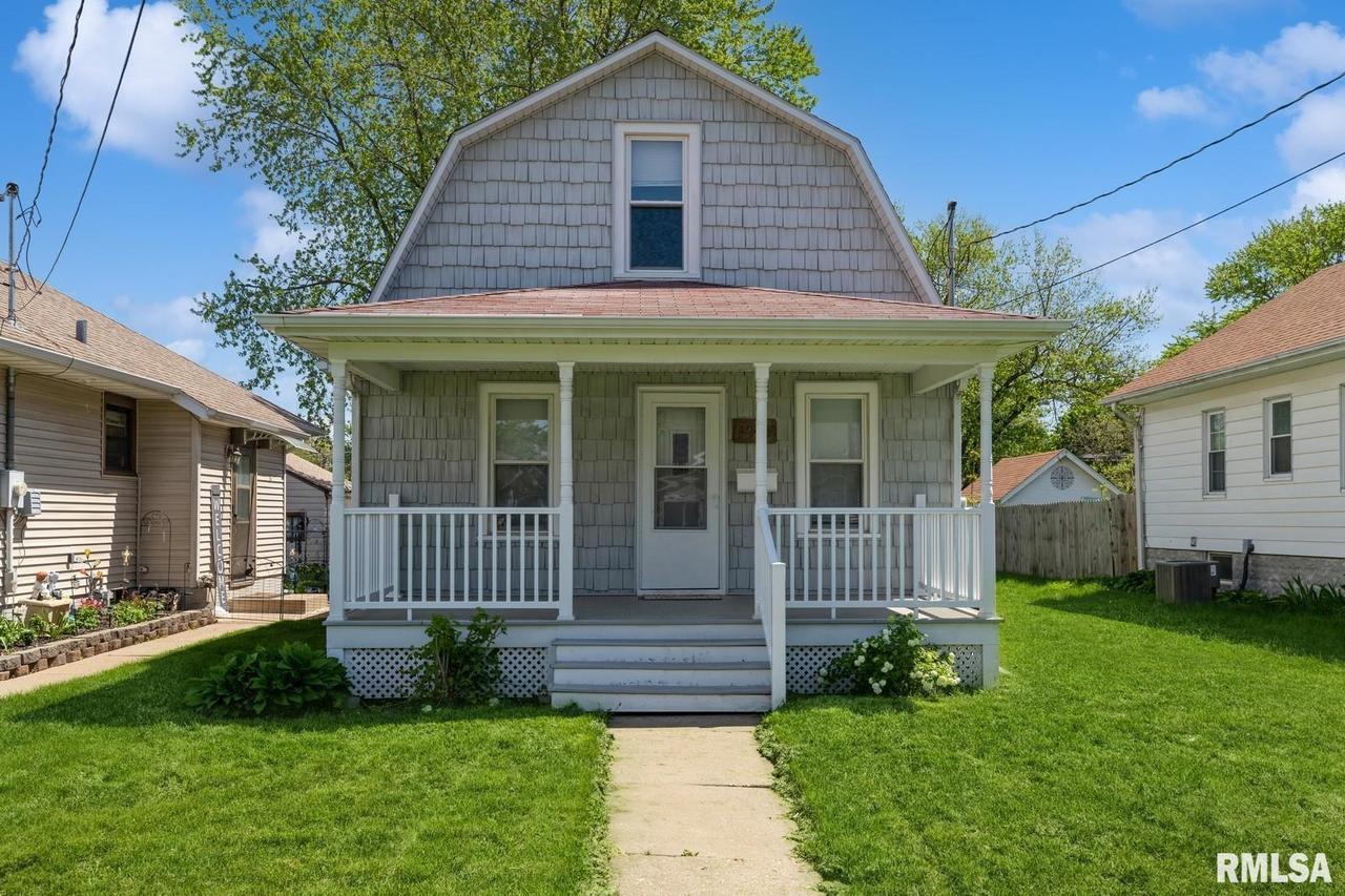 1920 32nd St., Moline, IL 61265