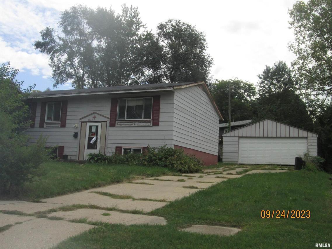 2608 Arthur Ave., Rockford, IL 61101