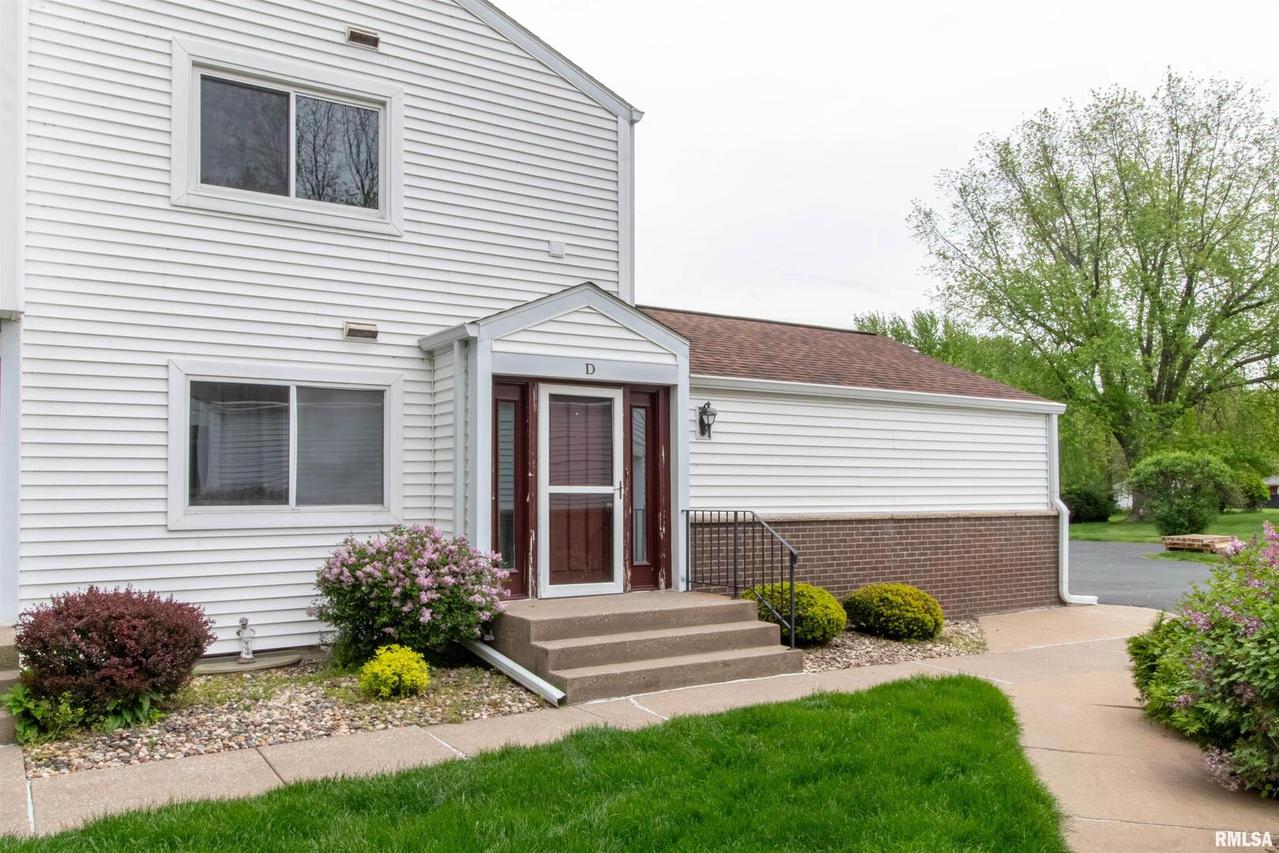 3930 38th St. #D, Rock Island, IL 61201