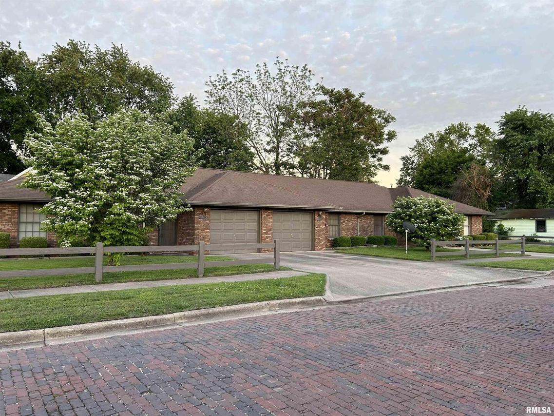 1525 Spruce St. #A,B,C, Murphysboro, IL 62966