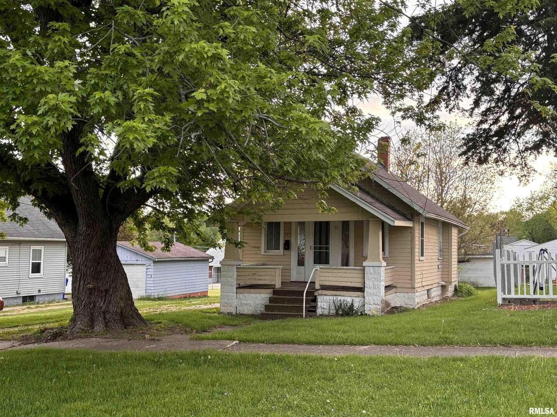 137 Hollis St., Kewanee, IL 61443