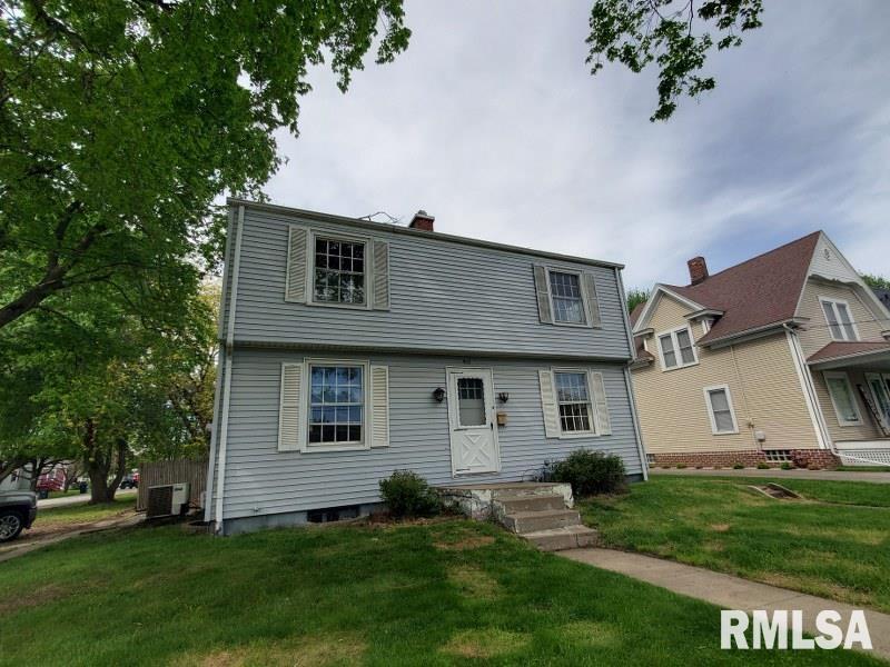 922 W Archer Ave., Monmouth, IL 61462