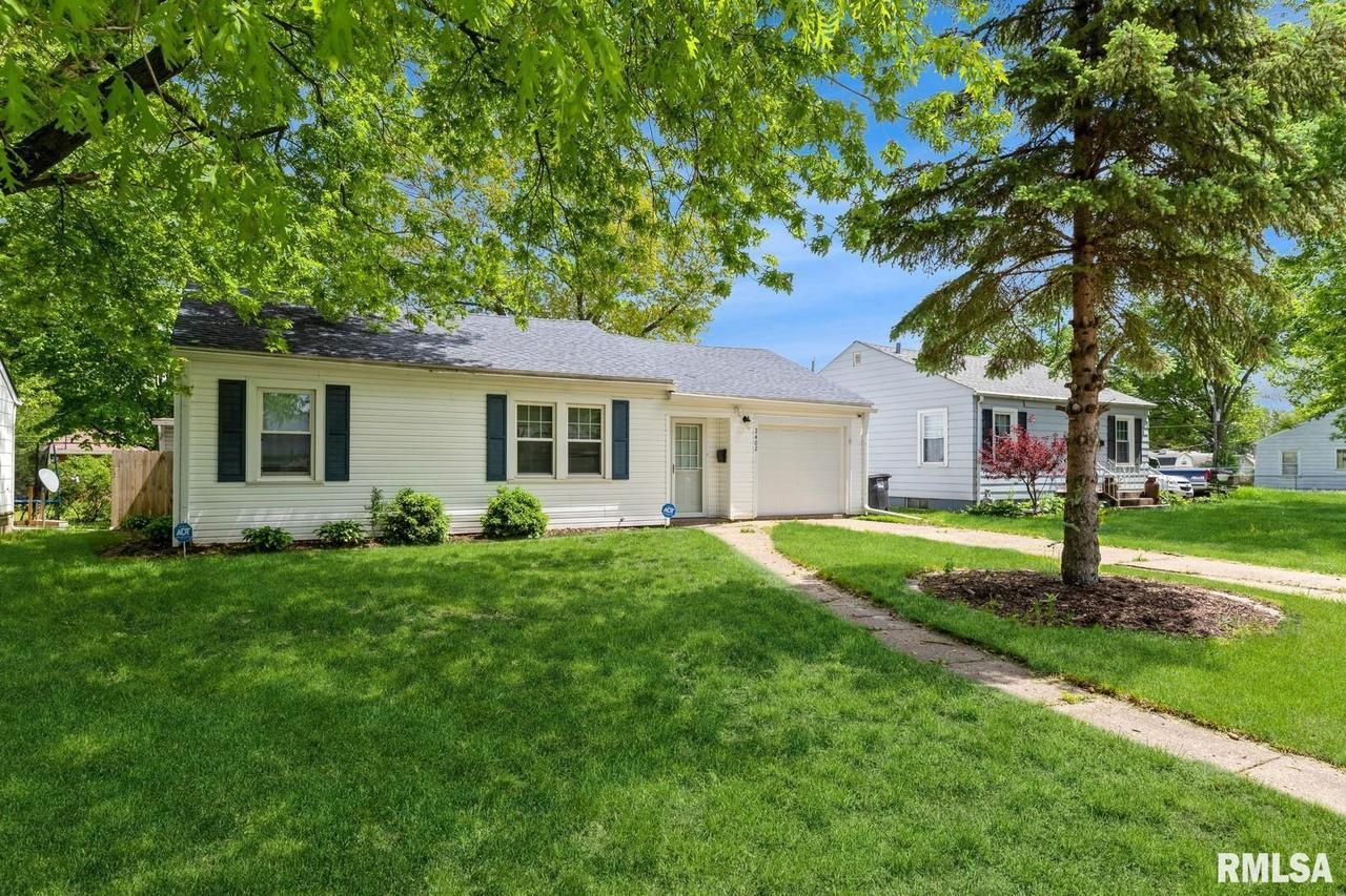 2402 47th St., Moline, IL 61265