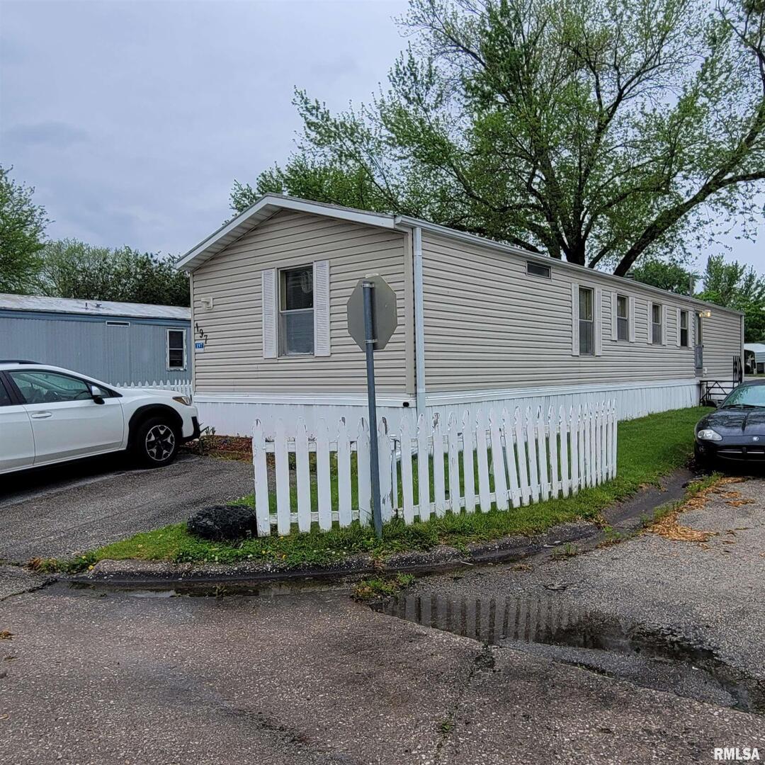 2507 214th St., Port Byron, IL 61275