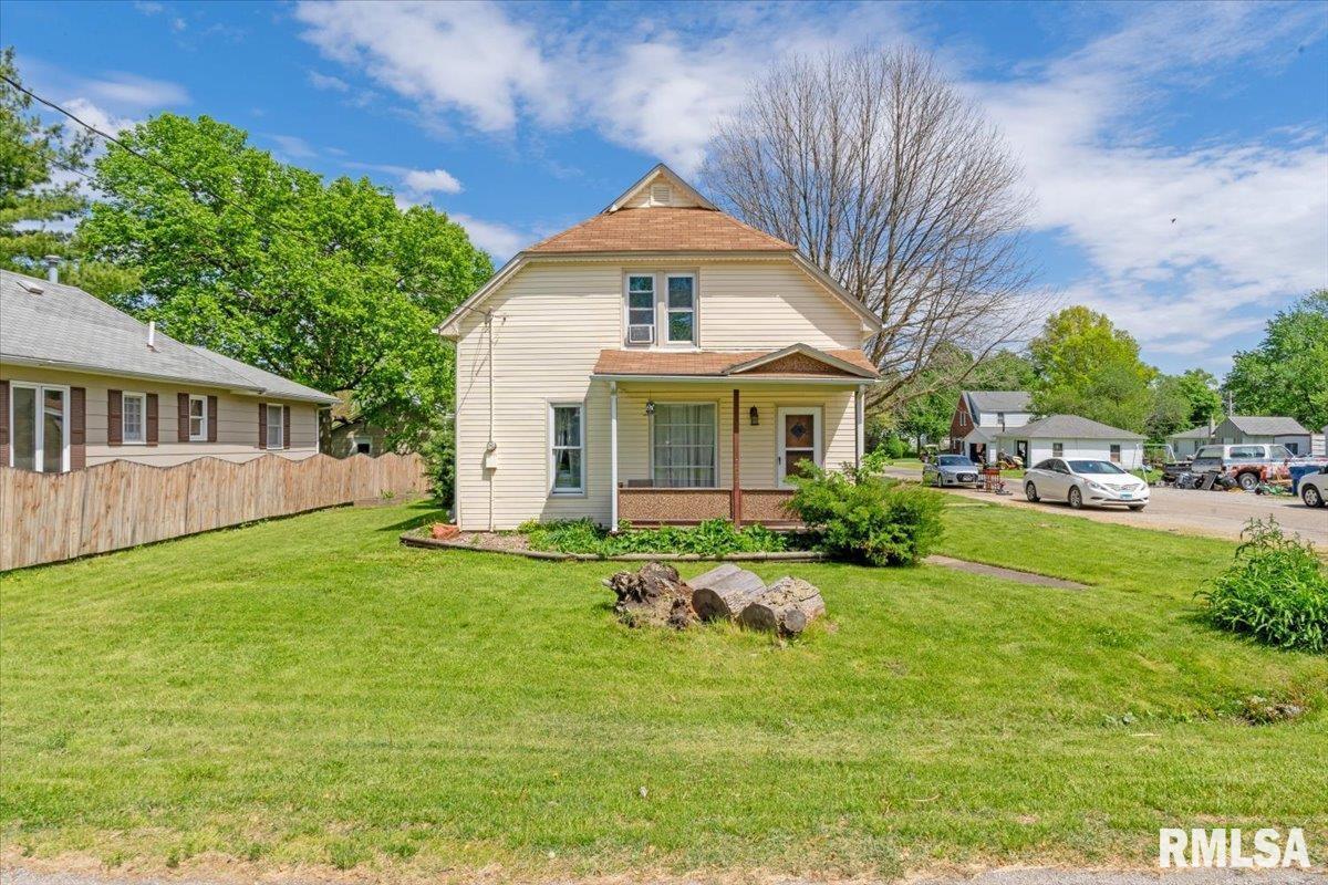 308 4th Ave., Sherrard, IL 61281