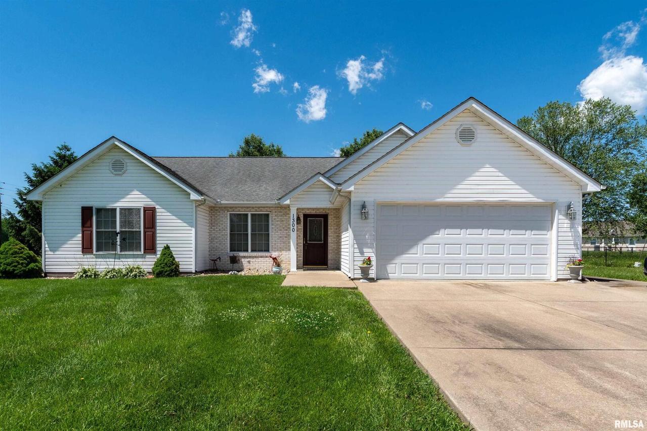 1300 N Magnolia Ln., Marion, IL 62959