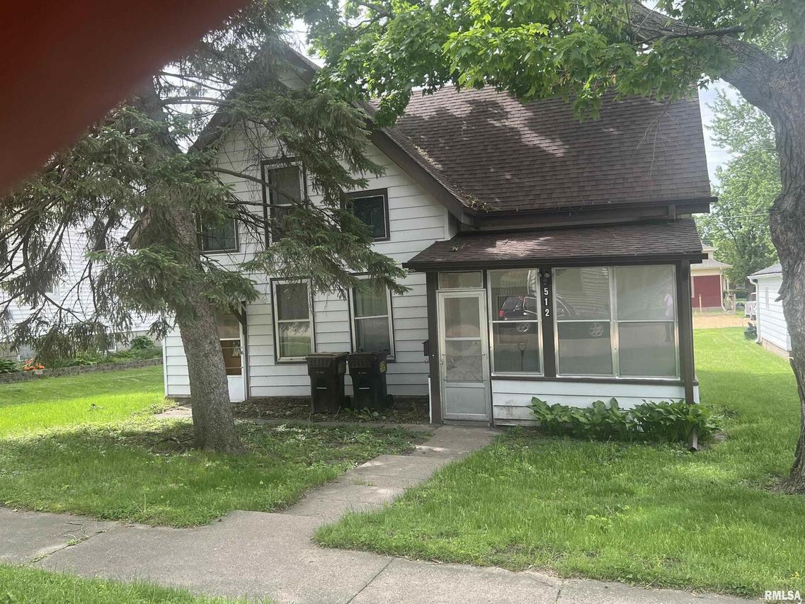 512 9th Ave., Fulton, IL 61252