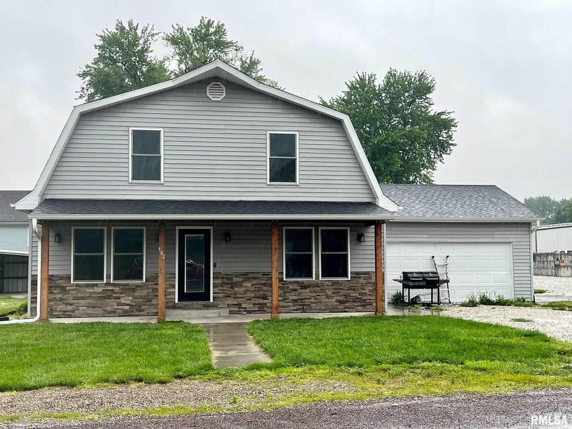 102 Junction St., Ursa, IL 62376