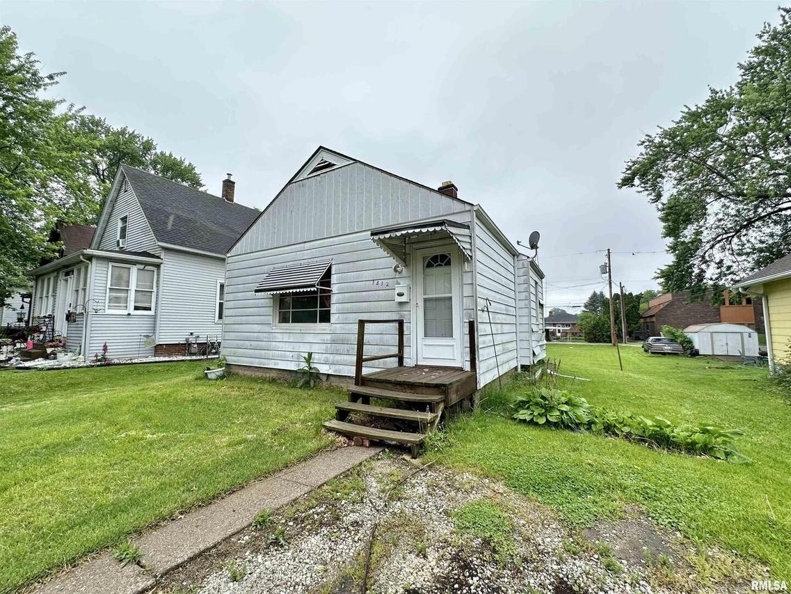 1812 40th St., Rock Island, IL 61201
