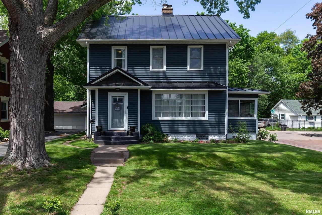 4533 13th Ave., Rock Island, IL 61201