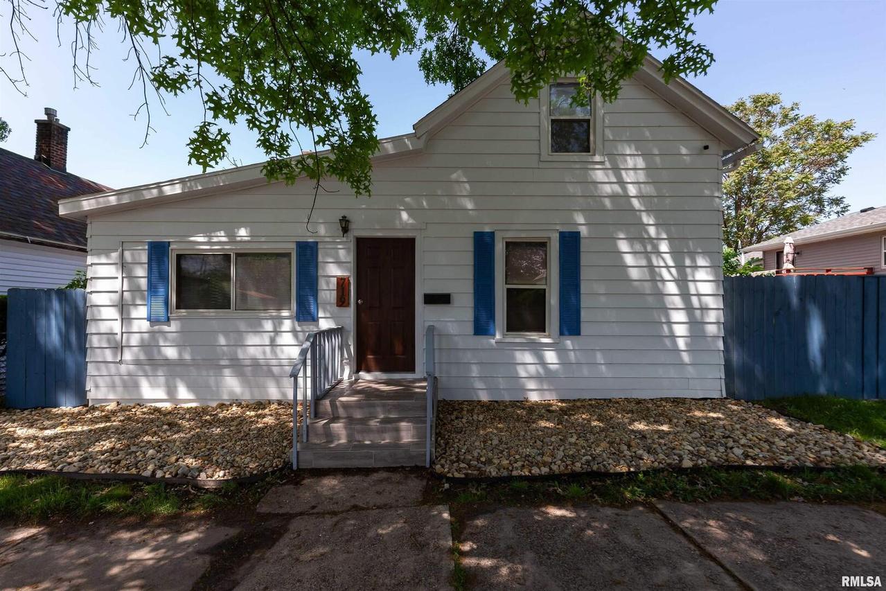719 11th Ave., Rock Island, IL 61201