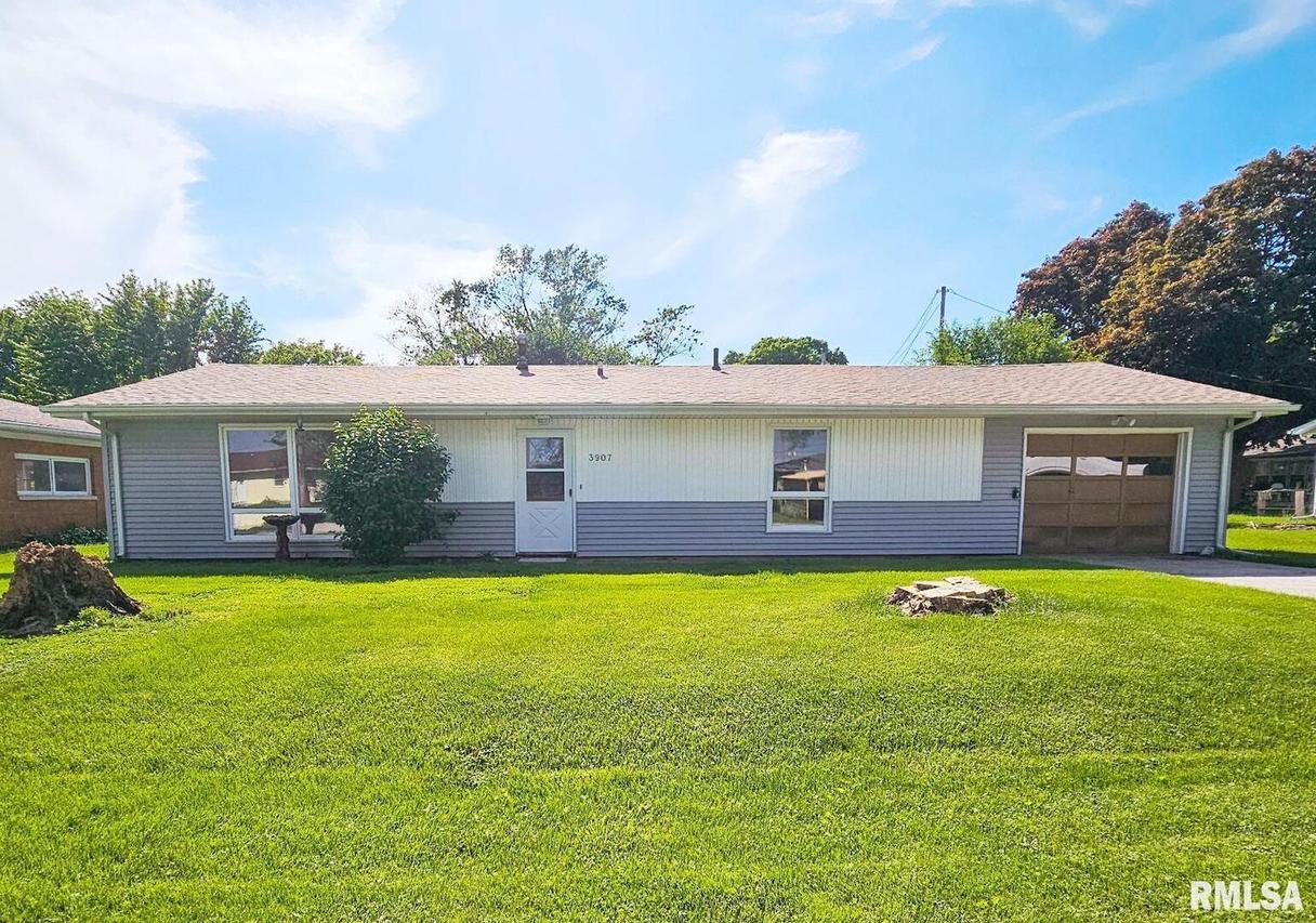 3907 15th St. #C, Moline, IL 61265