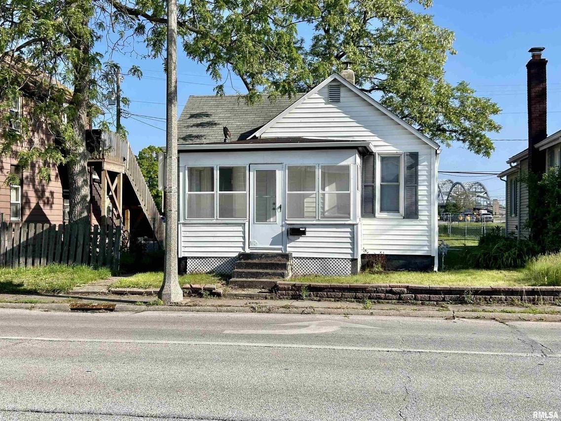 1411 5th Ave., Rock Island, IL 61201