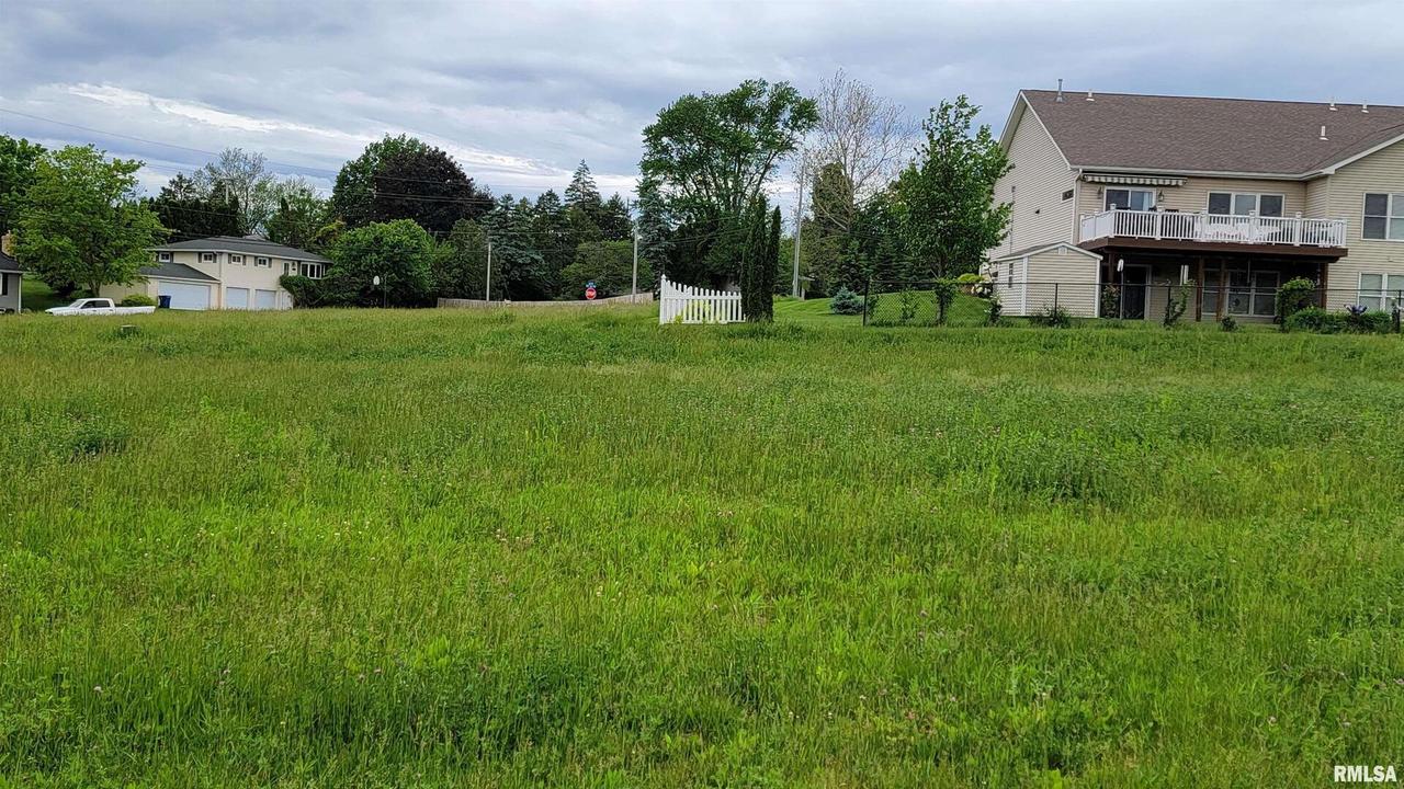 1808 E 6th St. #A, Coal Valley, IL 61240