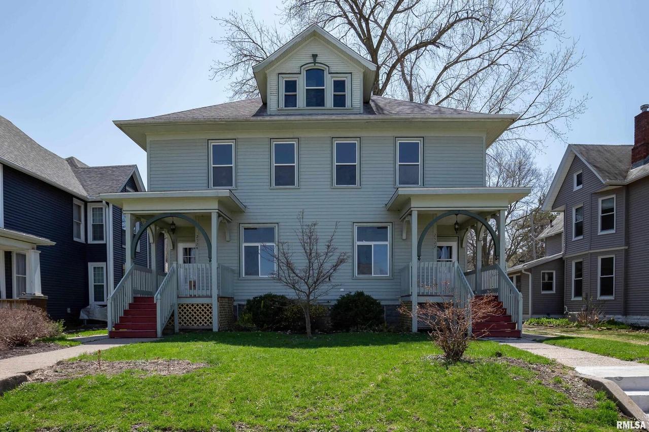 2522-2524 8th Ave., Rock Island, IL 61201