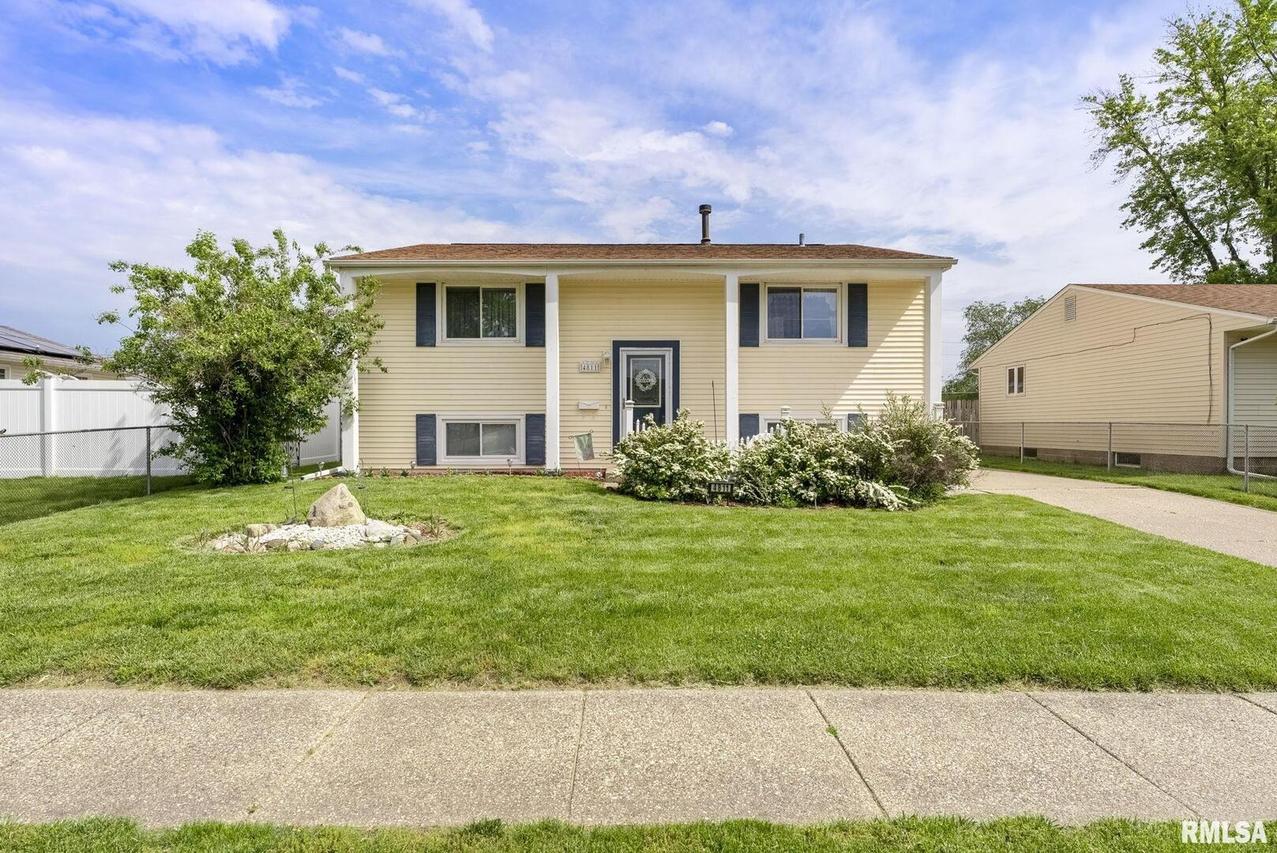 4811 48th Ave., Moline, IL 61265