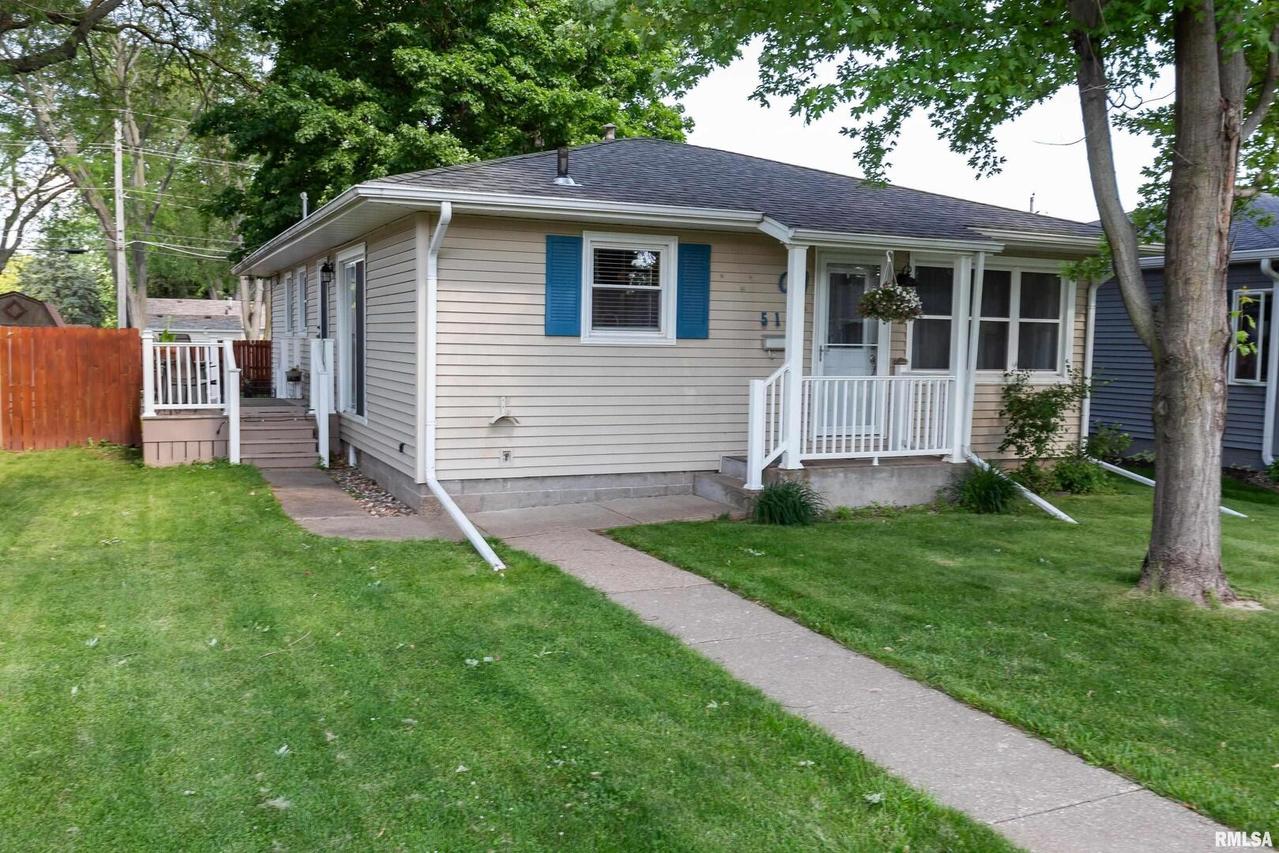 513 15th St., Silvis, IL 61282