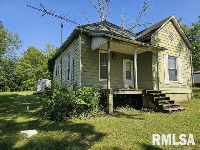 410 Shaw St., Harrisburg, IL 62946