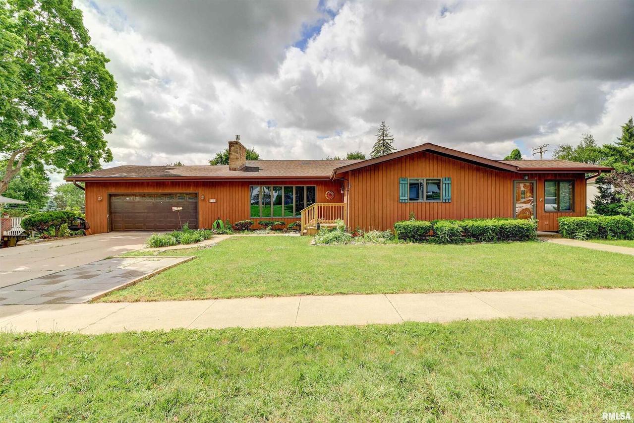 1312 10th Ave., Fulton, IL 61252