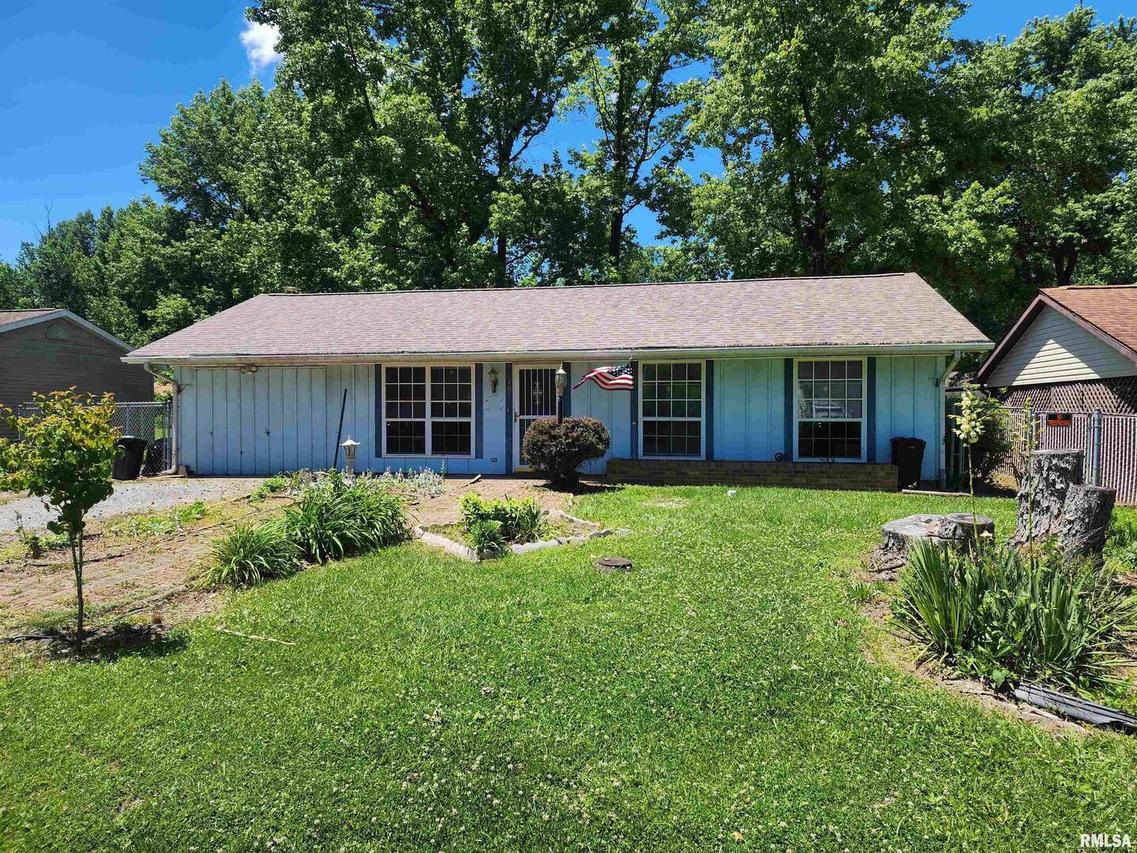 701 N 26th St., Herrin, IL 62948