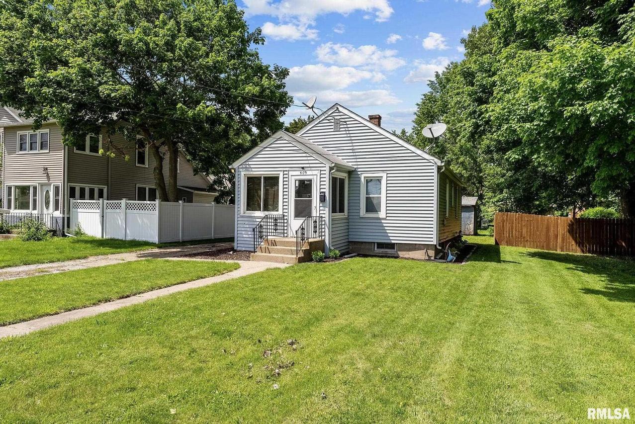 509 E Main St., Aledo, IL 61231