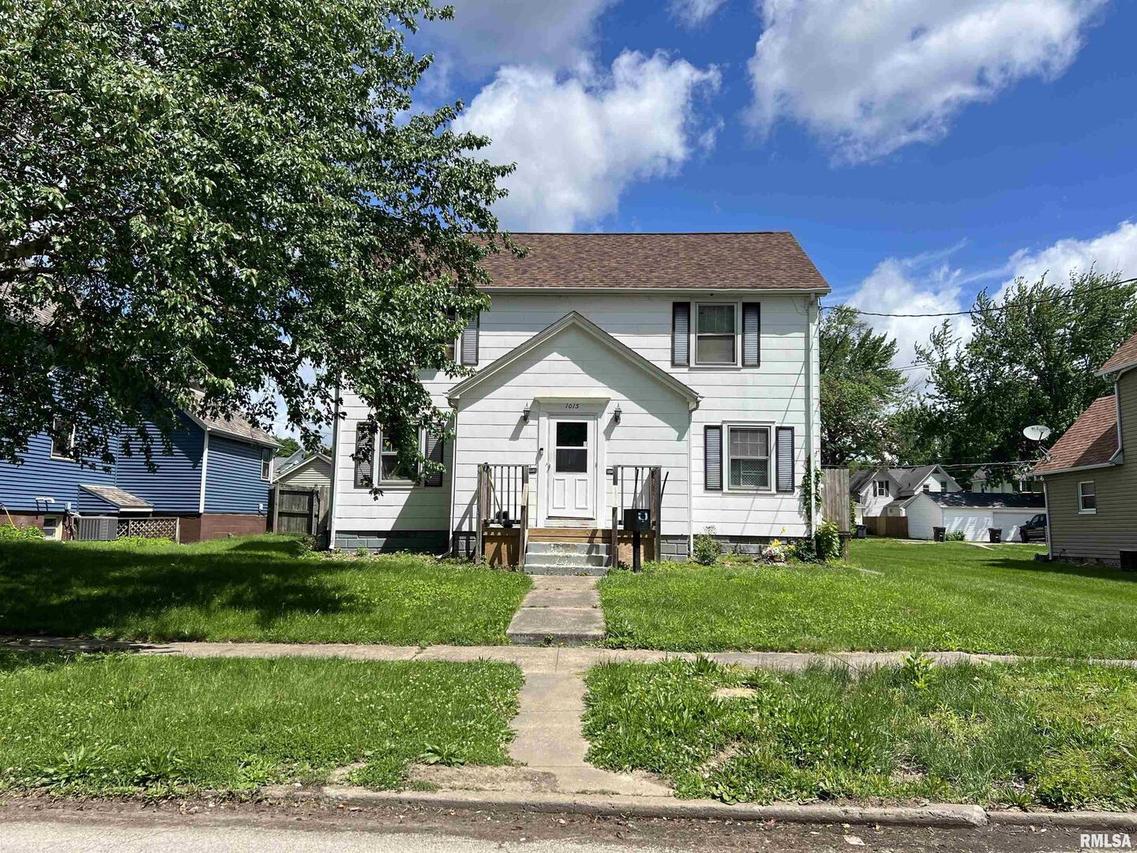 1015 18th Ave., Moline, IL 61265
