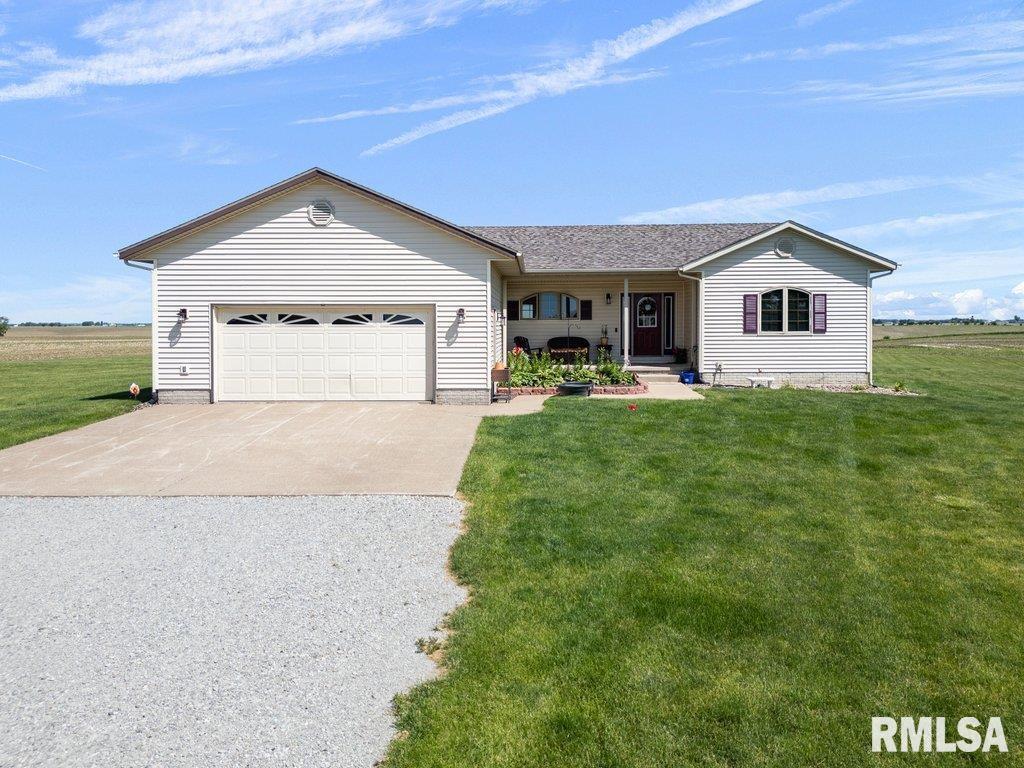 9515 W 190th Ave., Reynolds, IL 61279