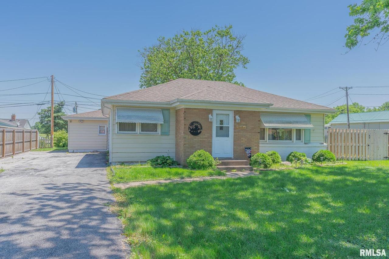 8 Suburban Heights St., Milan, IL 61264