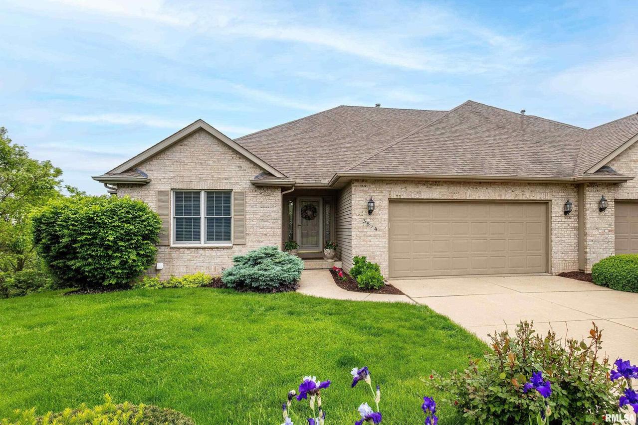 3674 70th Street Ct., Moline, IL 61265