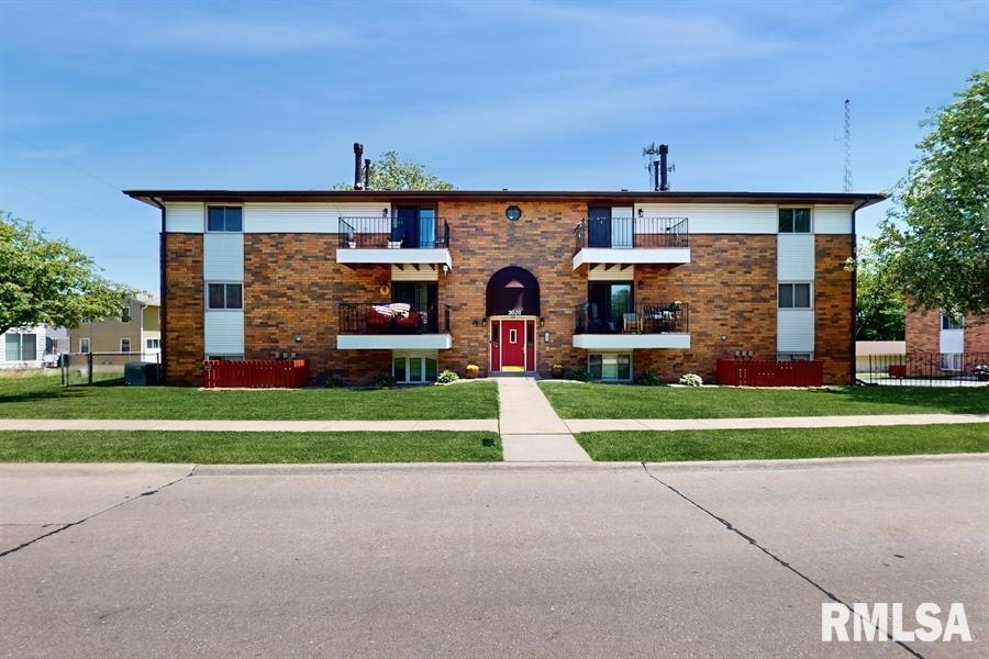 3020 4th St. #12, Moline, IL 61265