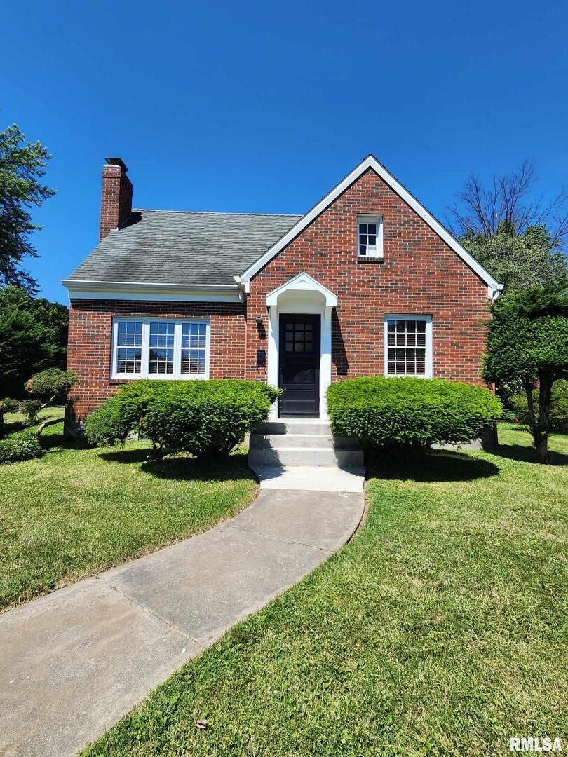 716 S 24th St., Quincy, IL 62301