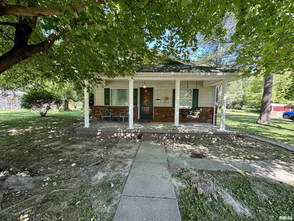 404 N Seba St., Hurst, IL 62949