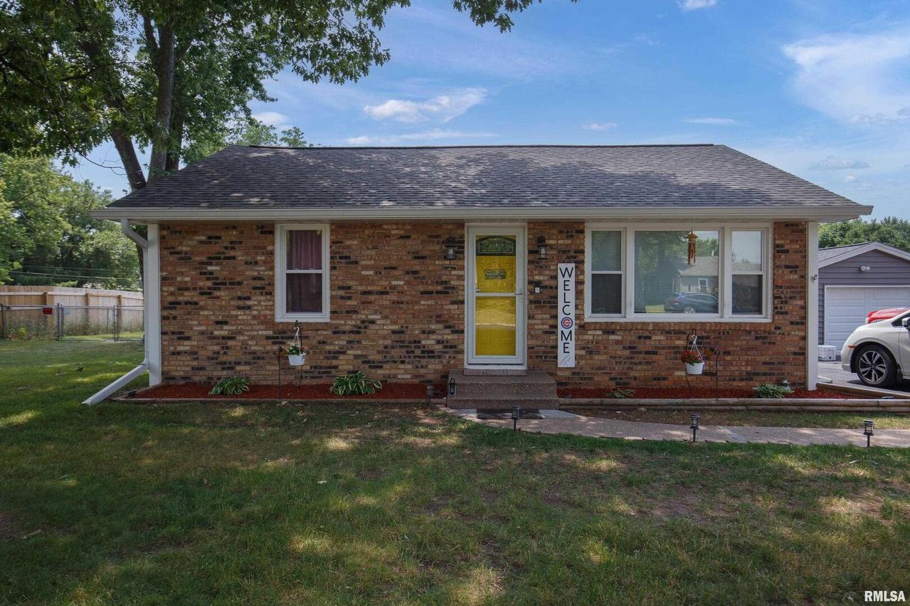 3802 6th Ave., East Moline, IL 61244