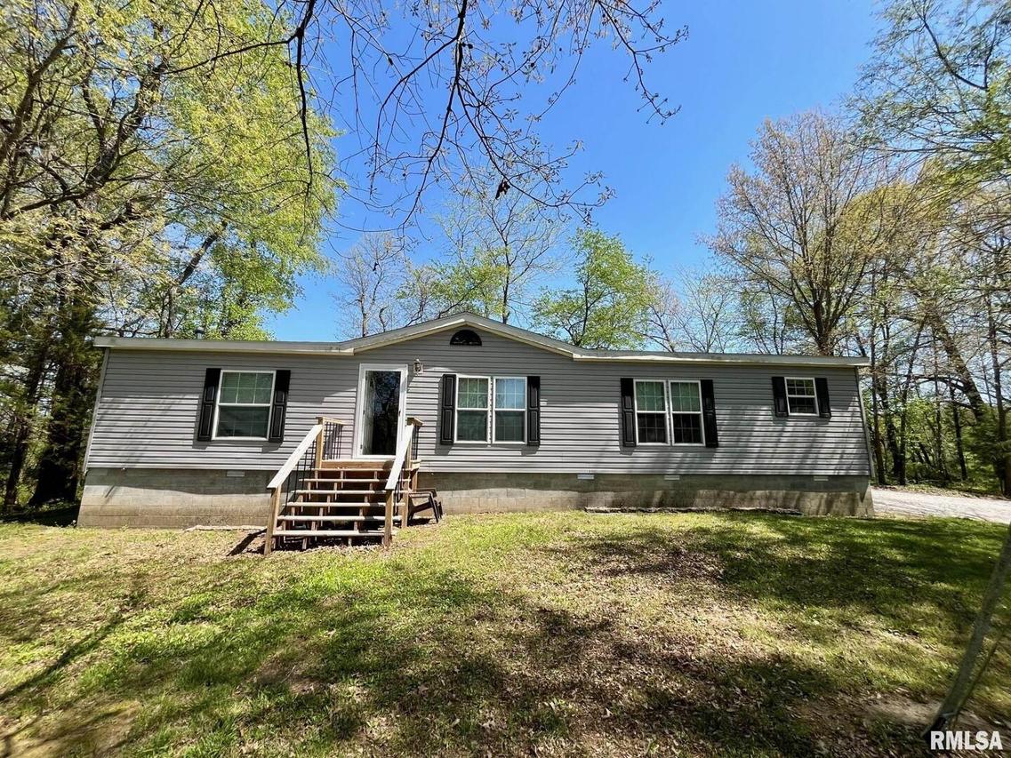 7652 N Moore St., Mulkeytown, IL 62865