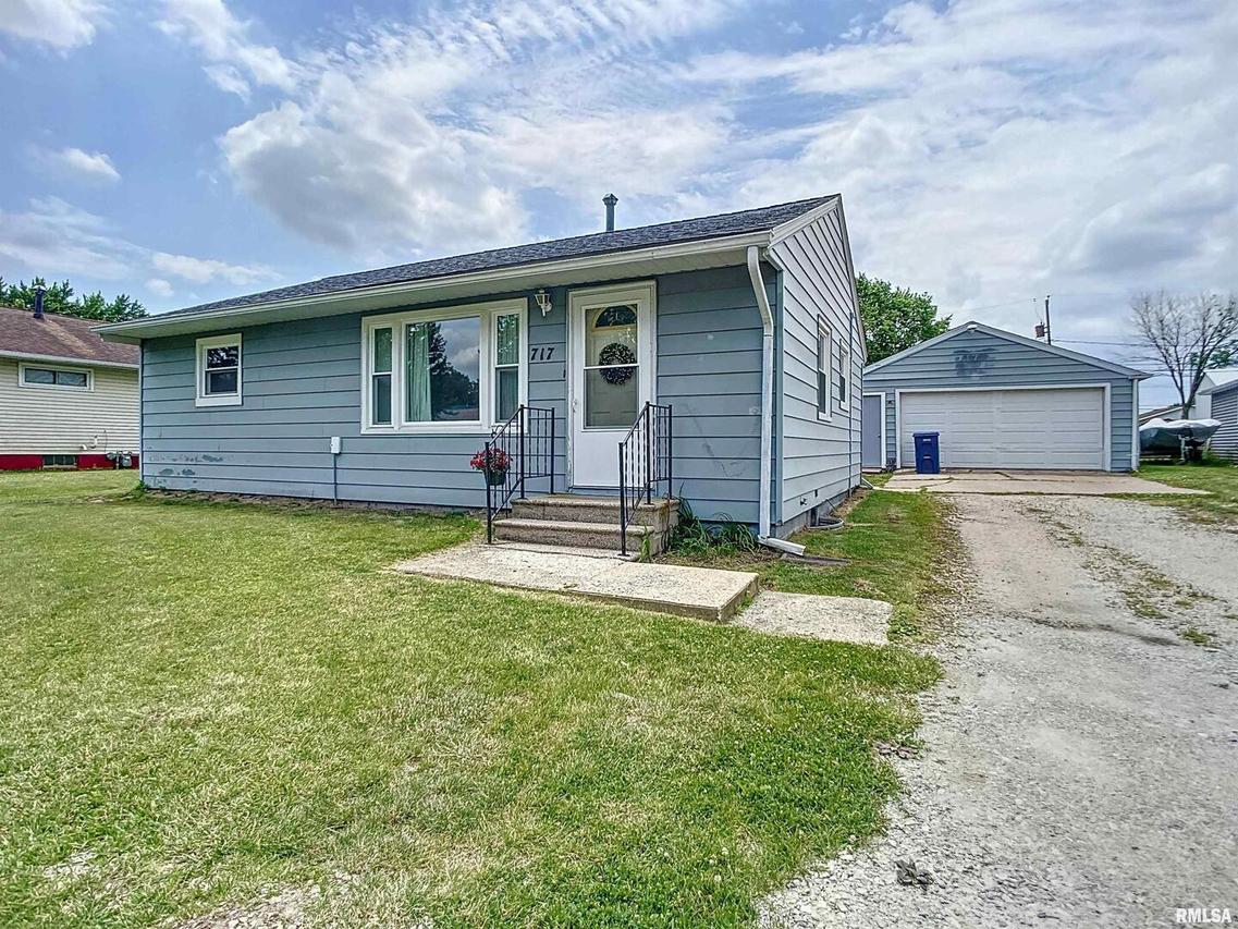 717 Greenview Ave., Colona, IL 61241