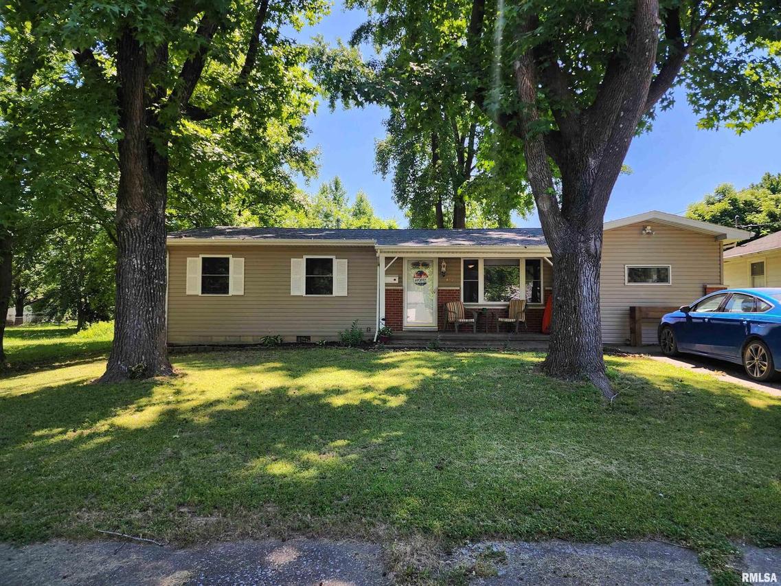 412 S 29th St., Herrin, IL 62948