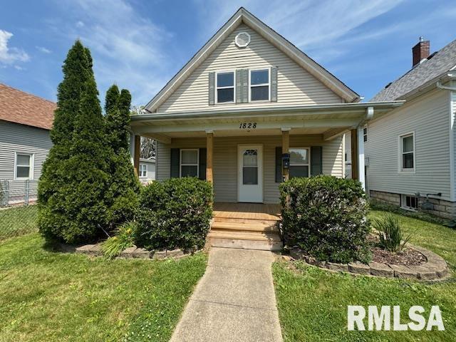 1828 3rd St., Moline, IL 61265