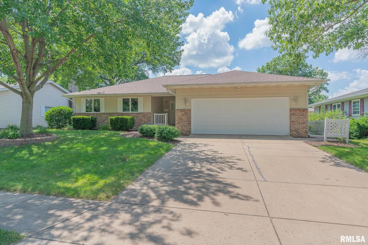 3224 36th Ave., Rock Island, IL 61201