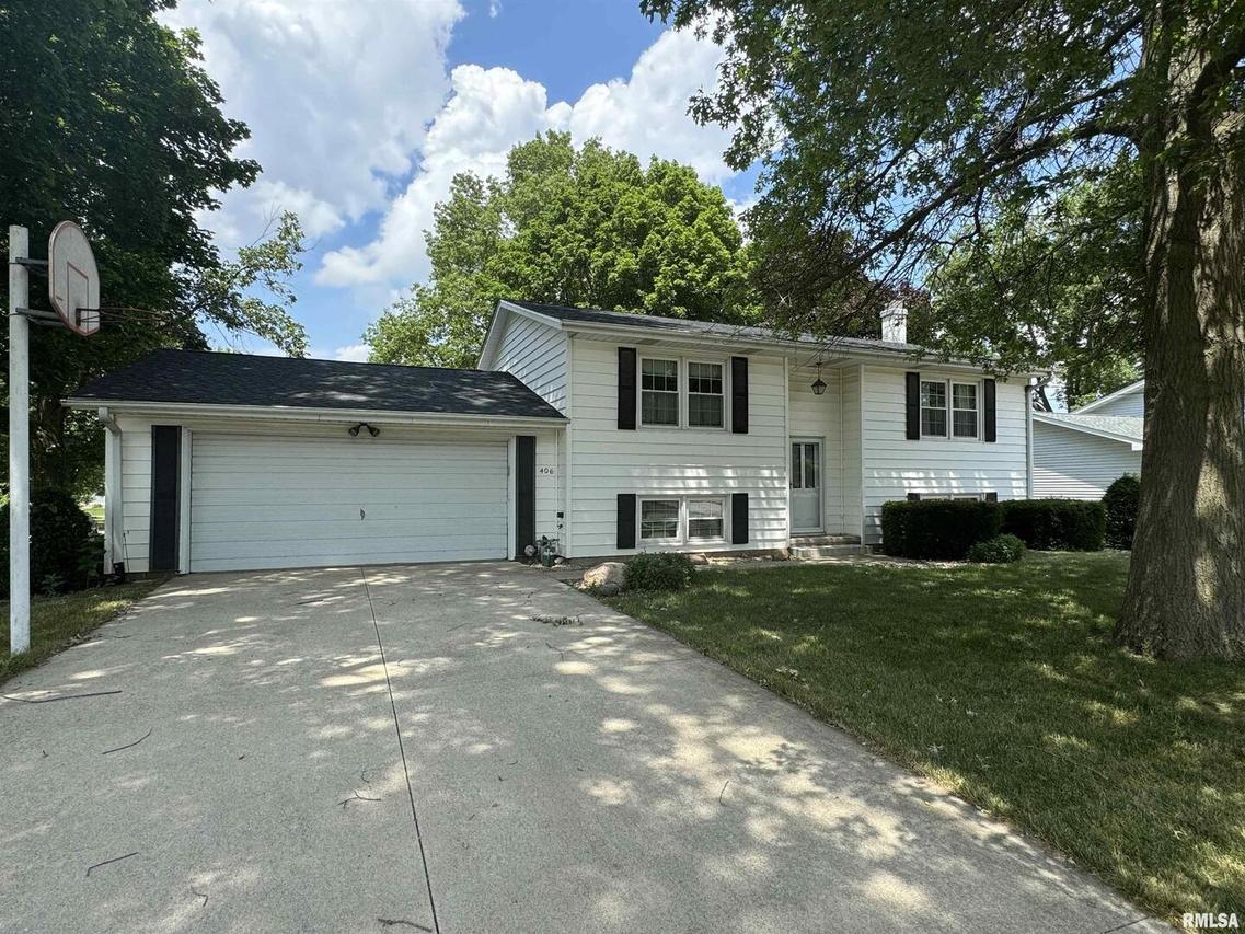 406 W 2nd St., Atkinson, IL 61235