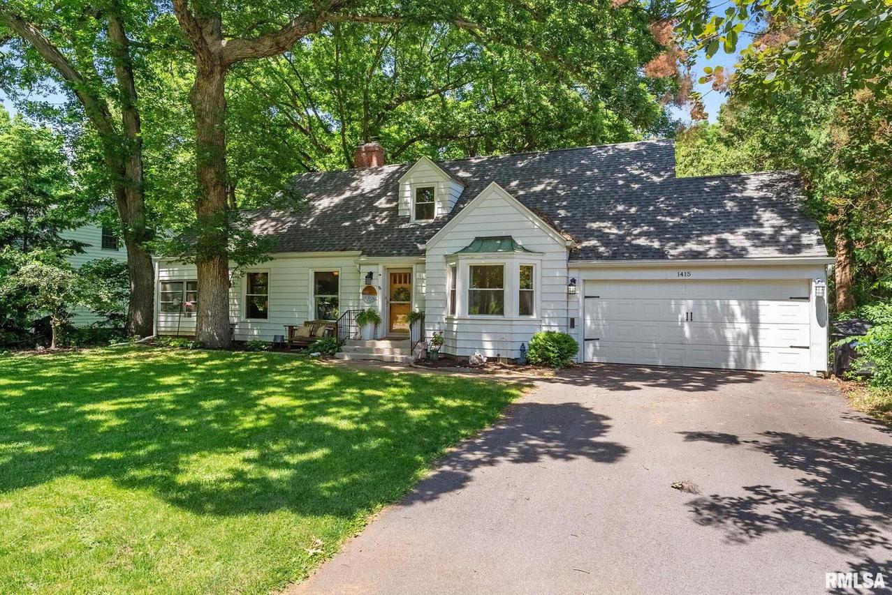 1415 40th Ave., Rock Island, IL 61201